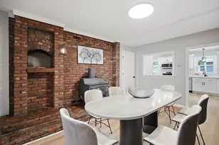 55 Fuller St, Chicopee, MA 01020 - Photo 15