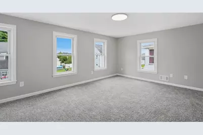 55 Fuller St, Chicopee, MA 01020 - Photo 25