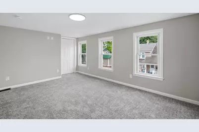 55 Fuller St, Chicopee, MA 01020 - Photo 27