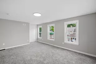 55 Fuller St, Chicopee, MA 01020 - Photo 27