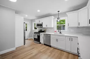 55 Fuller St, Chicopee, MA 01020 - Photo 7