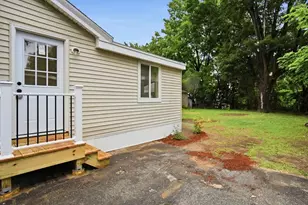 55 Fuller St, Chicopee, MA 01020 - Photo 5