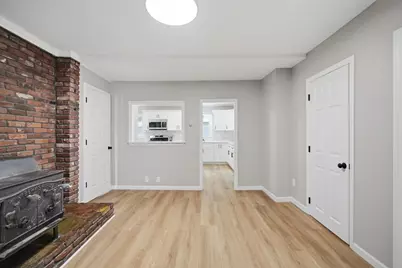 55 Fuller St, Chicopee, MA 01020 - Photo 17