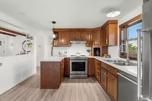 6 4th St, Newbury, MA 01951 - Photo 9