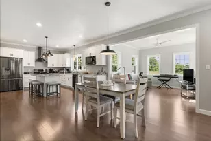 4 Meadow Ln, Blackstone, MA 01504 - Photo 1
