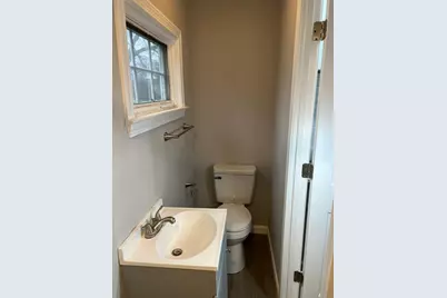 44 Lincoln St, Hudson, MA 01749 - Photo 5