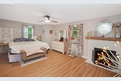 57 Quaker St, Northbridge, MA 01534 - Photo 17