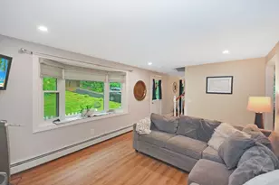 57 Quaker St, Northbridge, MA 01534 - Photo 5