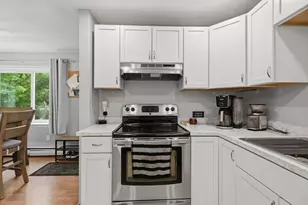 172 Ayer Rd, Shirley, MA 01464 - Photo 5