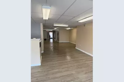 17 East Main St, West Brookfield, MA 01585 - Photo 11