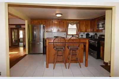 136 Taylor St, Pembroke, MA 02359 - Photo 3