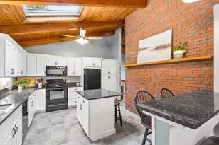 10 Lowell Dr, Stow, MA 01775 - Photo 7
