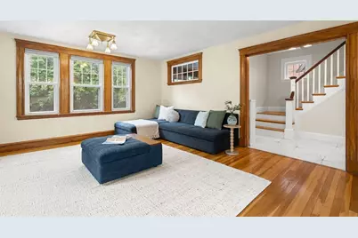 567 Winthrop St, Medford, MA 02155 - Photo 7