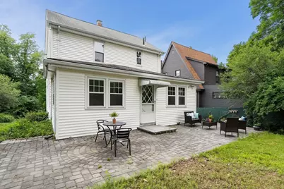 567 Winthrop St, Medford, MA 02155 - Photo 35