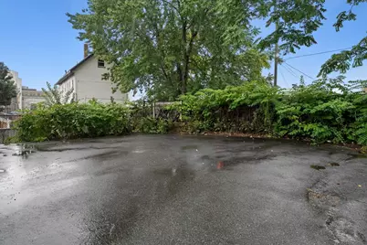 13 Oxford St, Lynn, MA 01902 - Photo 3