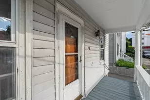 13 Oxford St, Lynn, MA 01902 - Photo 27