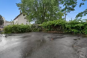 13 Oxford St, Lynn, MA 01902 - Photo 3