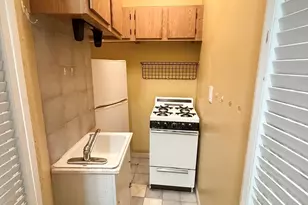 70 Revere St, Boston, MA 02114 - Photo 13