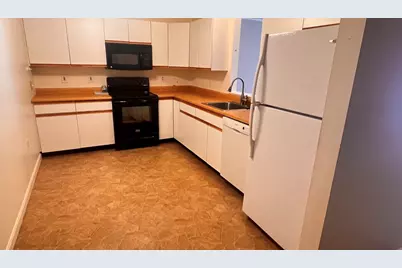 13 Dallas Dr #305, Dracut, MA 01826 - Photo 5