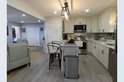 89 N High Street, Foxboro, MA 02035 - Photo 5