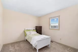 464 Bank, Fall River, MA 02720 - Photo 9
