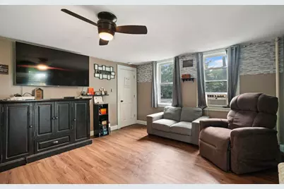 19 Suffolk St, Springfield, MA 01109 - Photo 15