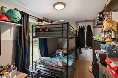 19 Suffolk St, Springfield, MA 01109 - Photo 21