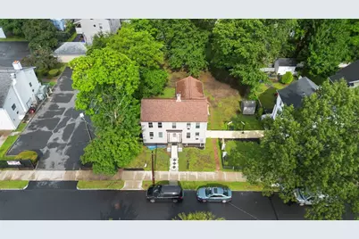 19 Suffolk St, Springfield, MA 01109 - Photo 23