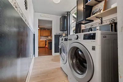 19 Suffolk St, Springfield, MA 01109 - Photo 7