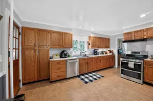 207 N Central St, East Bridgewater, MA 02333 - Photo 23