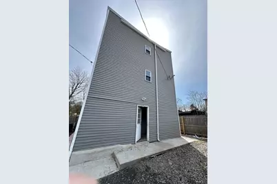 27 North St, Worcester, MA 01605 - Photo 17