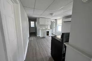 27 North St, Worcester, MA 01605 - Photo 3