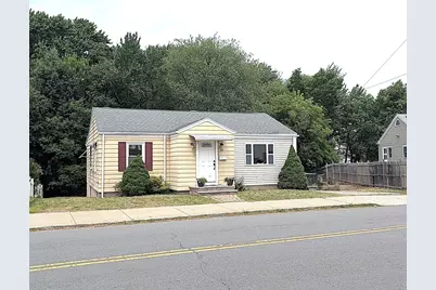 21 Stanwood St, Lynn, MA 01904 - Photo 3