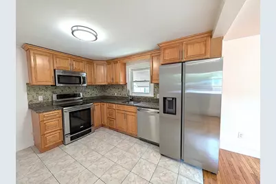 21 Stanwood St, Lynn, MA 01904 - Photo 11