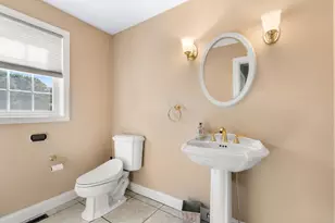 261 Oak St, Methuen, MA 01844 - Photo 17