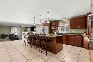 261 Oak St, Methuen, MA 01844 - Photo 9