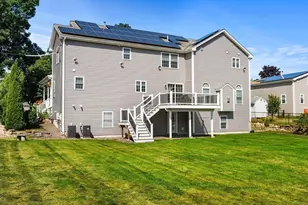 261 Oak St, Methuen, MA 01844 - Photo 3
