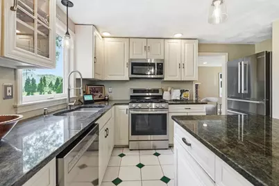 267 Beacon, Andover, MA 01810 - Photo 15