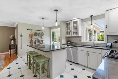 267 Beacon, Andover, MA 01810 - Photo 13