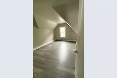 68 Waverly St #3, Springfield, MA 01107 - Photo 5
