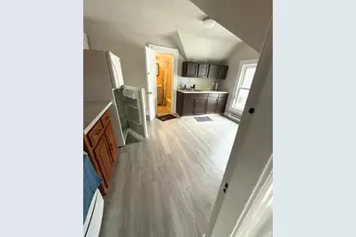 68 Waverly St #3, Springfield, MA 01107 - Photo 3