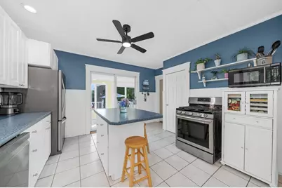 234 Elm St, Amesbury, MA 01913 - Photo 9