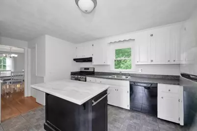 25 Foxtail Rd, Hanover, MA 02339 - Photo 9