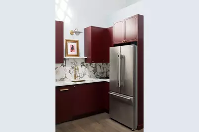 7 Crombie St #10, Salem, MA 01970 - Photo 5