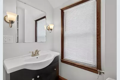 34 Bay View St, Quincy, MA 02169 - Photo 15