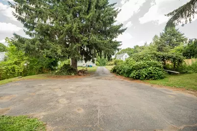 18 Steele St, Worcester, MA 01607 - Photo 13