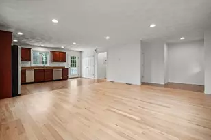 6 Fairlawn, Burlington, MA 01803 - Photo 3