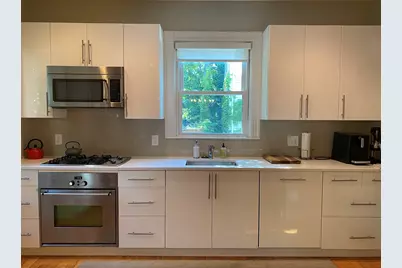 6 Fourth Street Pl #1, Cambridge, MA 02141 - Photo 3