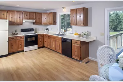 133 Pleasant Street, Plympton, MA 02367 - Photo 9