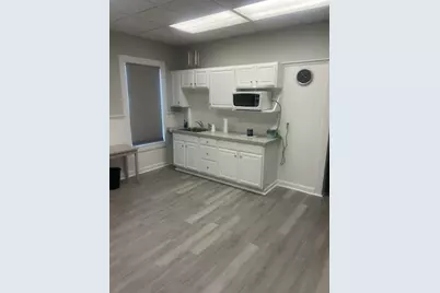 20 Cottage St, Brockton, MA 02301 - Photo 9